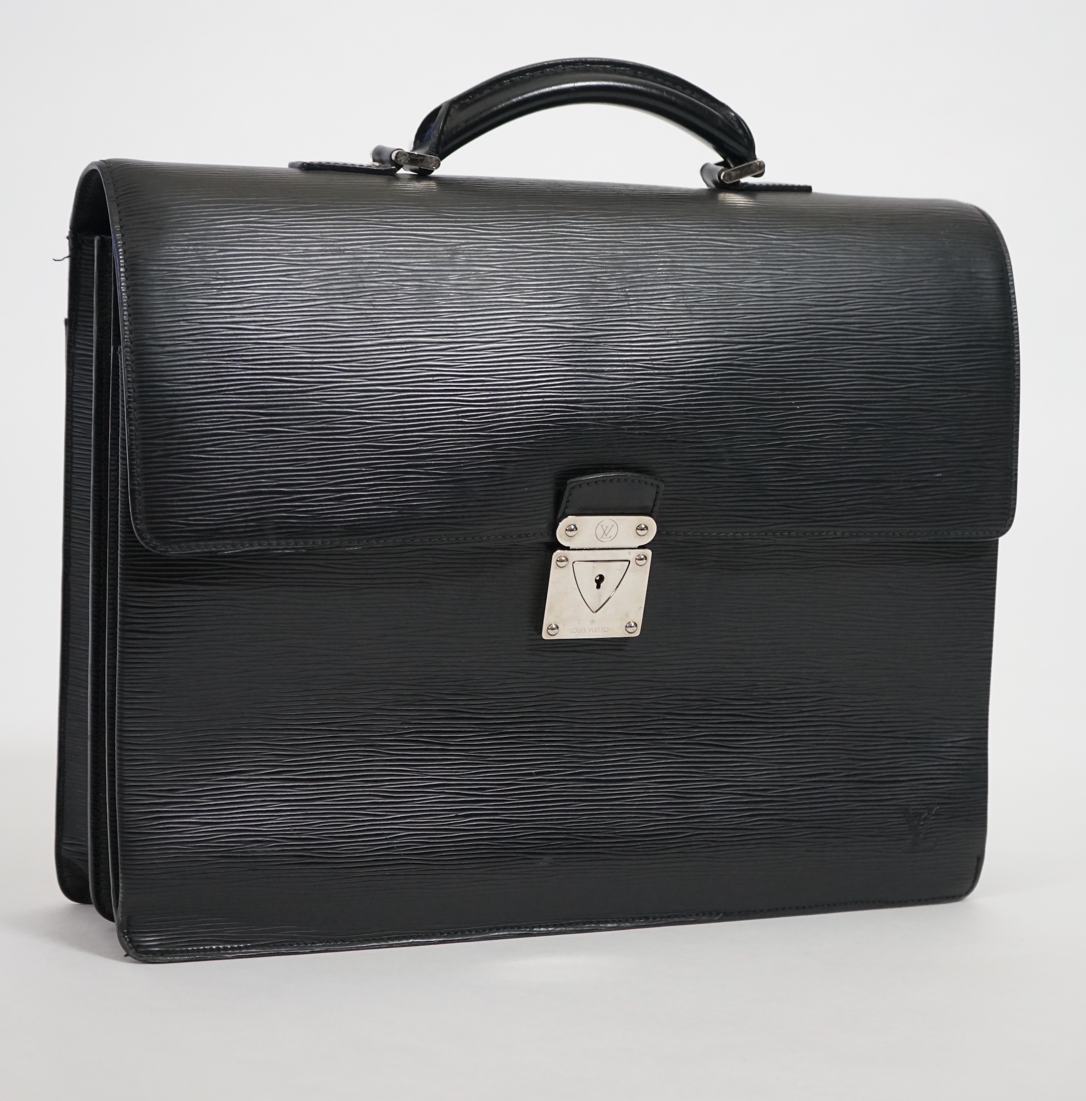 A Louis Vuitton Robusto briefcase in black taiga leather, width 41.5cm, height 33cm, depth 8cm